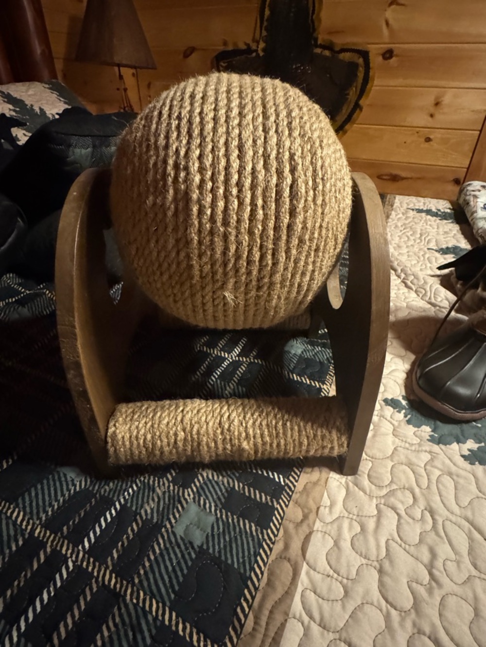 Natural Jute Rope Cat Scratcher with Wooden Frame